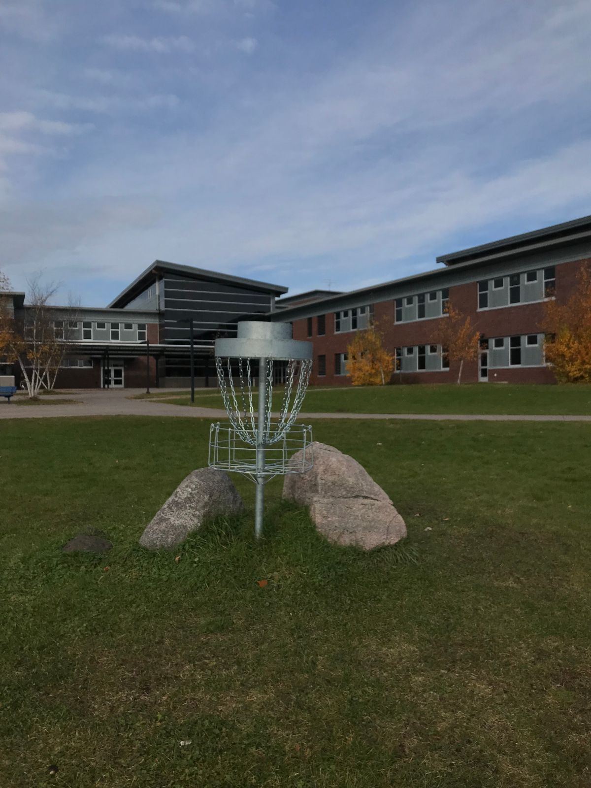 One final effort - hole 9 basket
