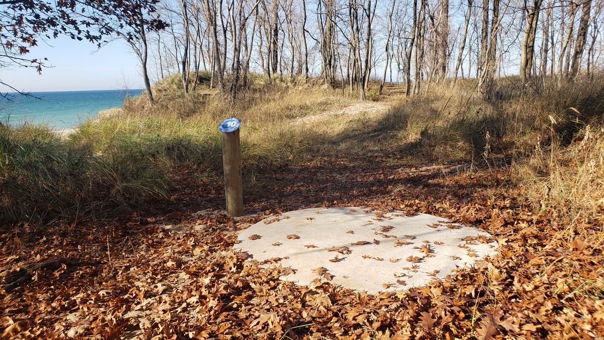 Hole 10 in the dunes