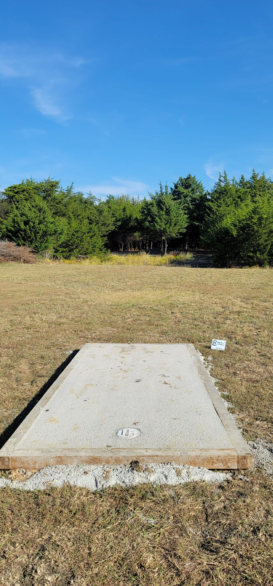 Hole 14 short tee
