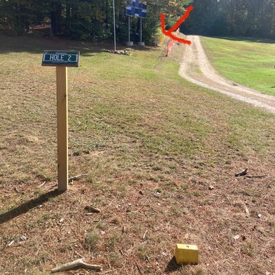 Hole 2 tee