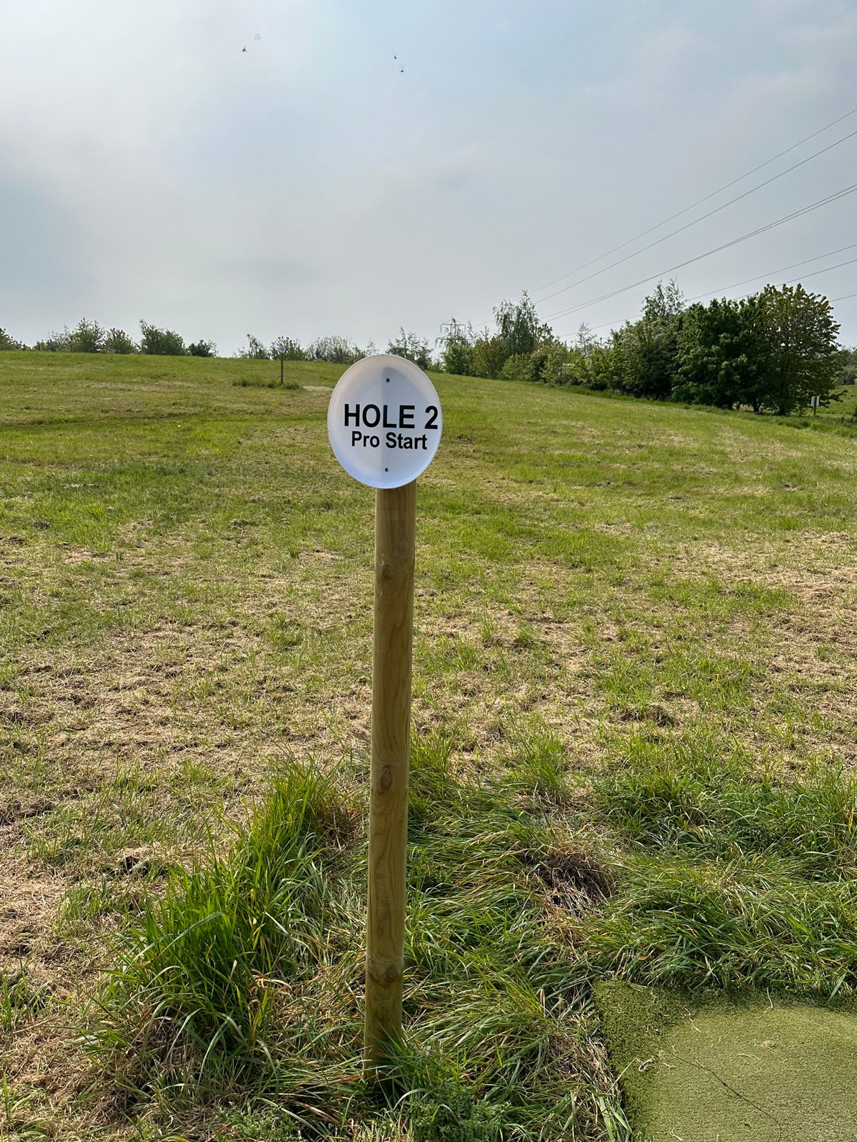 Hole 2 long course start tee