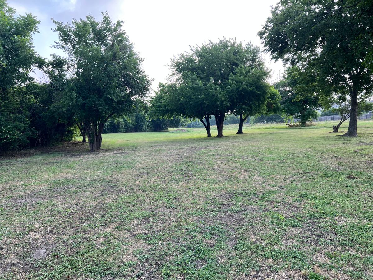 Hole 1 approach