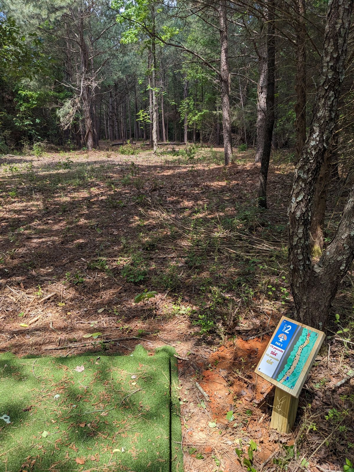 Tee sign on hole 2
