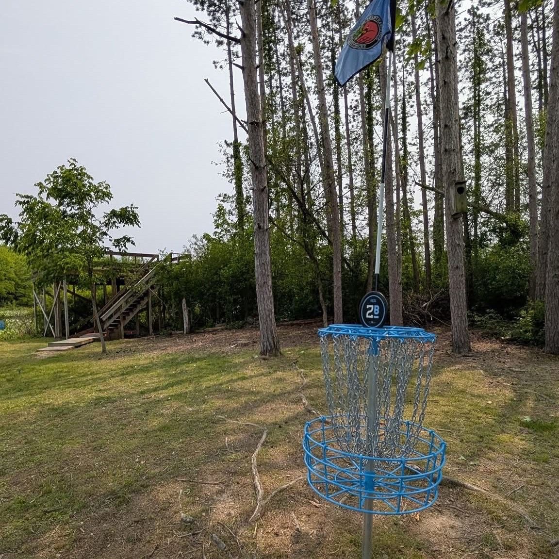 Hole 2 Long to the Island Green
