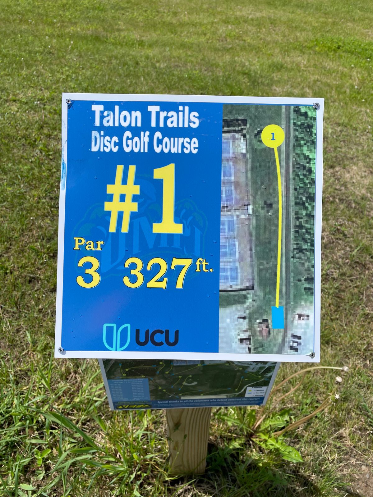 Hole one sign.