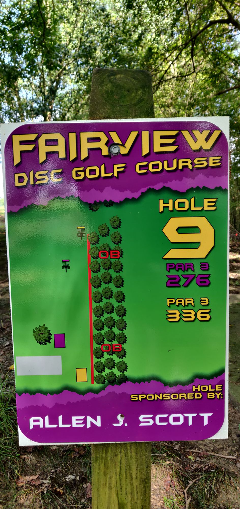 Hole 9 Gold TeeSign
