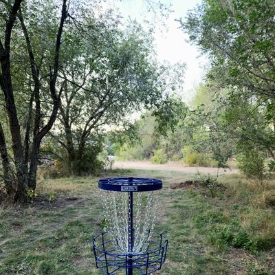 Hole 1 lookin towards the tee box.