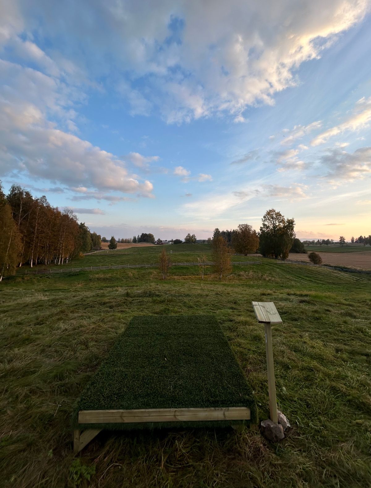 Hole 5 Teepad