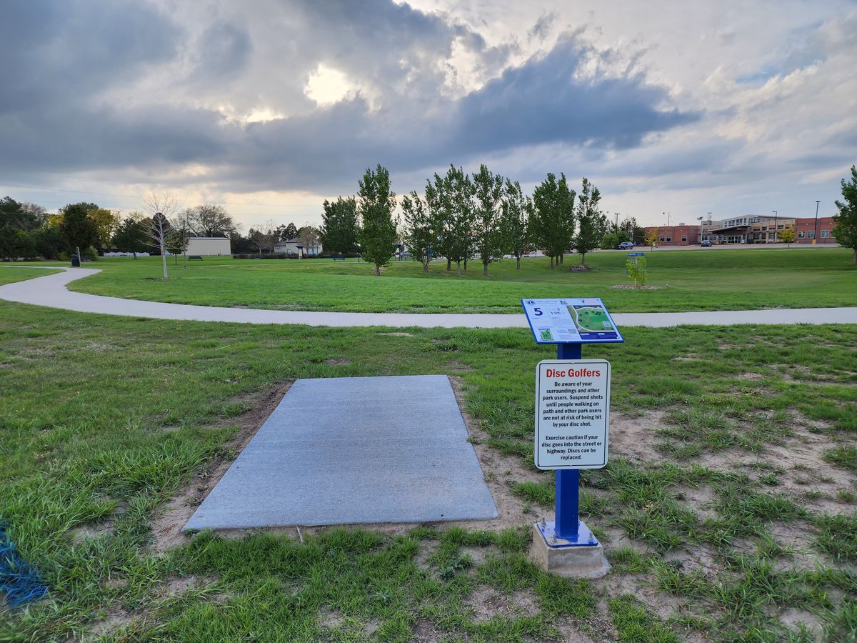 Hole 5 - Tee Pad