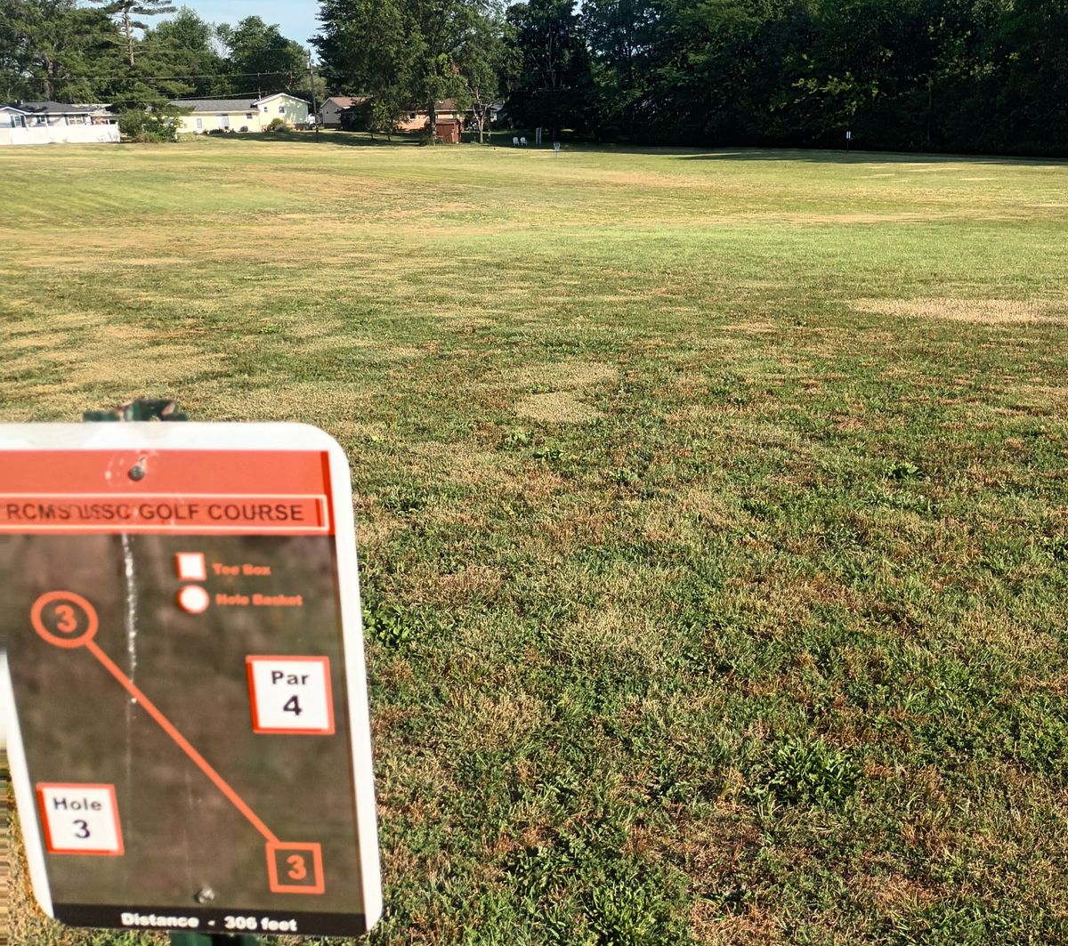 Hole 3. Straight ahead