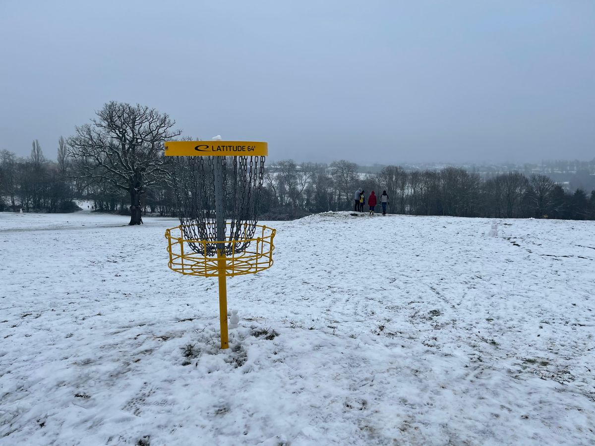 Hole 3 looking at Wembley Stadium