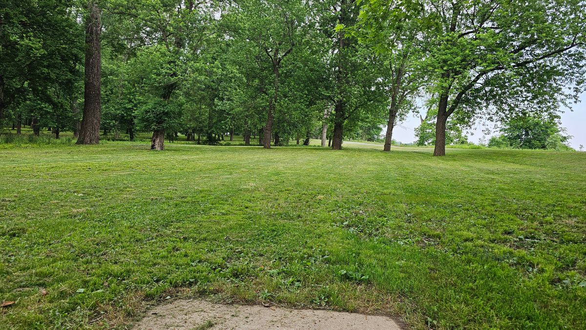 Hole 10 tee pad