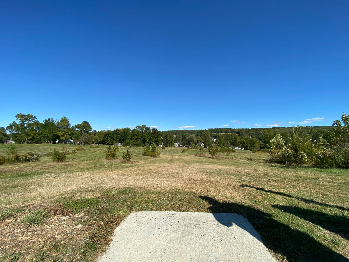 Hole 3 tee pad