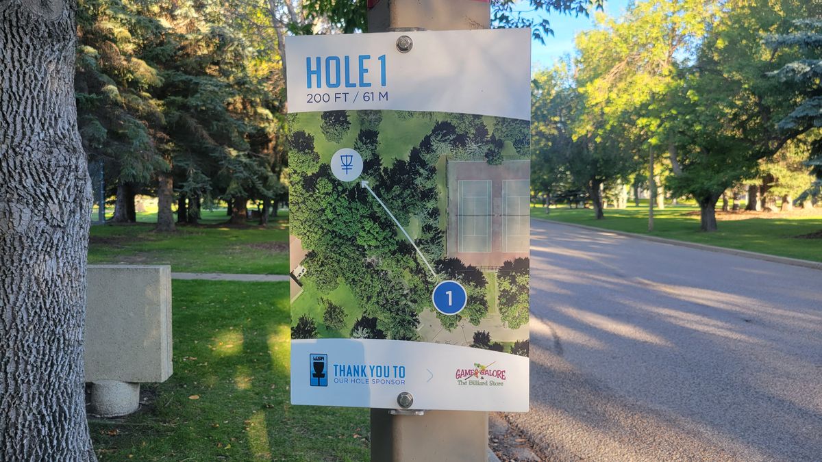 Hole 1 Tee Sign