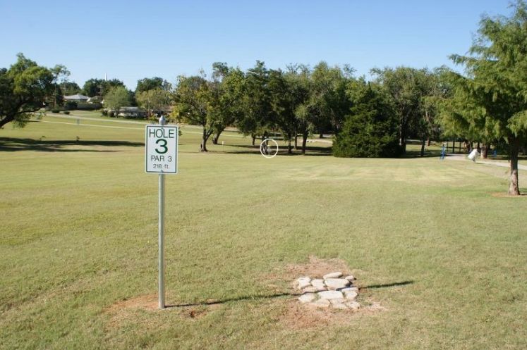 Sign is missing, no T pad, OB Walking path