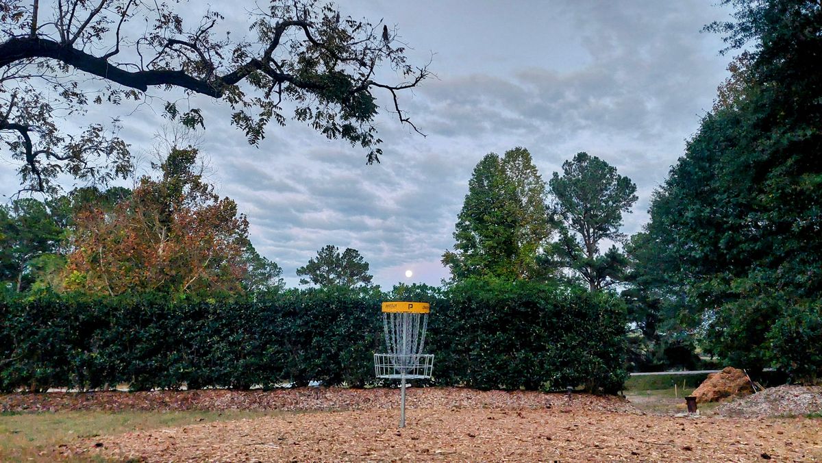Full moon at course closing!
