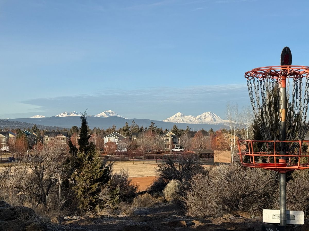 Always take time for the beauty . Hole 6 .