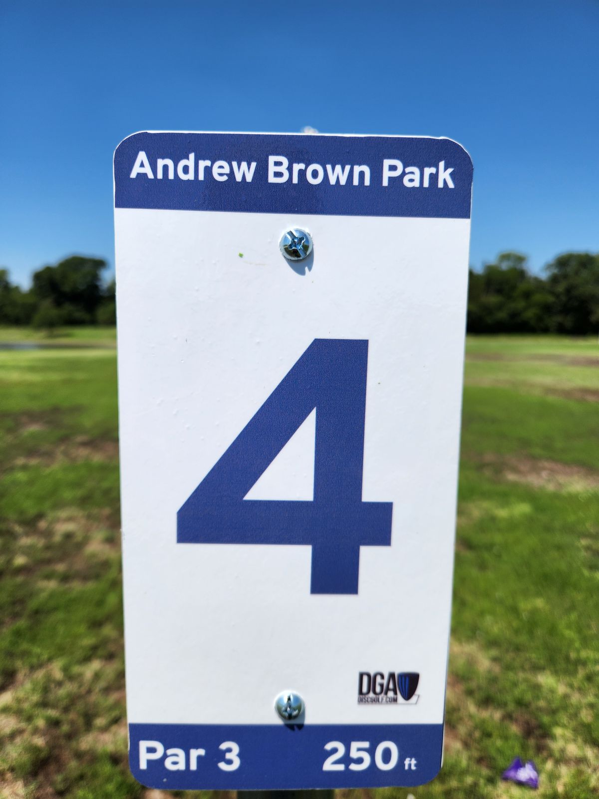 Hole 4 tee sign