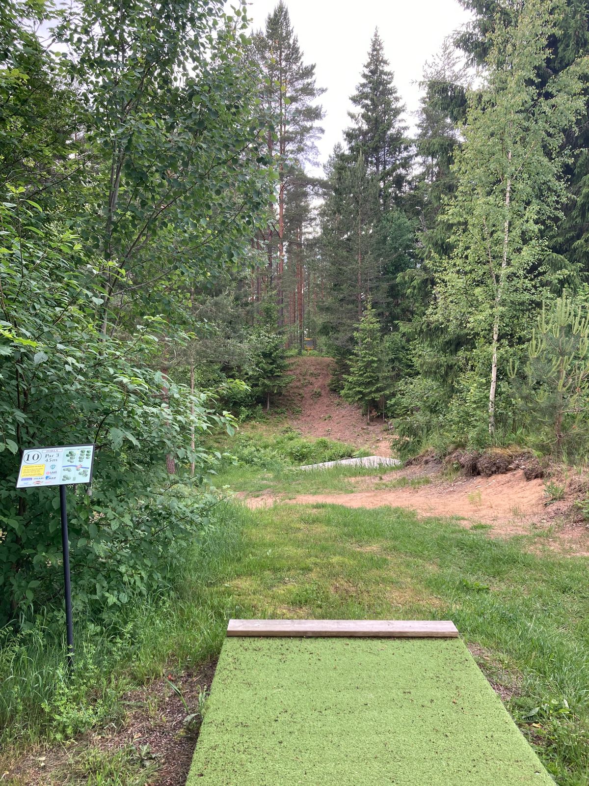 Tee hål 10