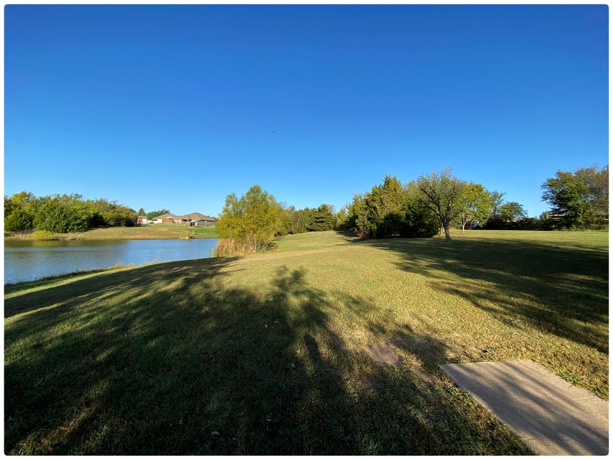 #12 main Tee- throwing west