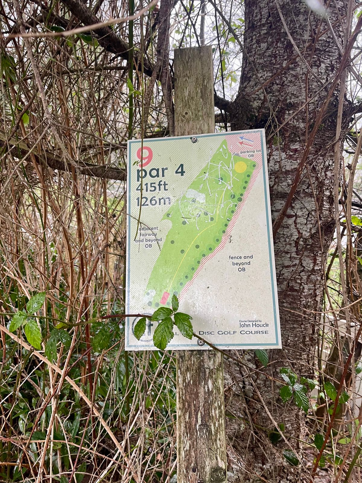 Hole 9 sign