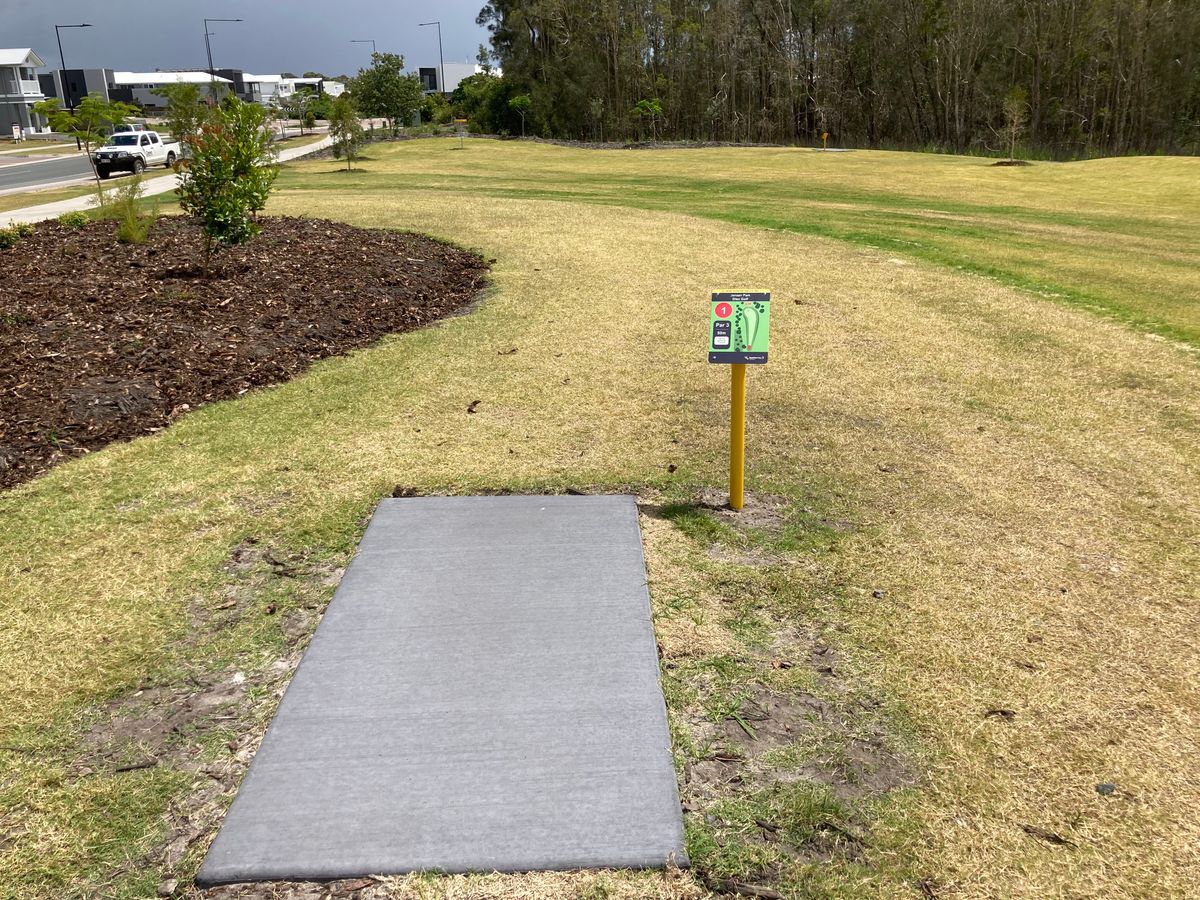 Hole 1 tee
