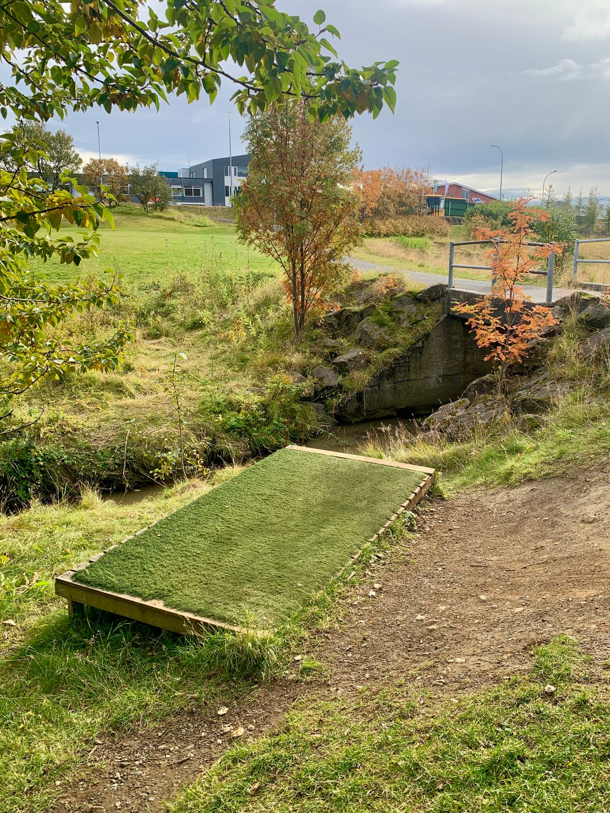Tee pad hole 3