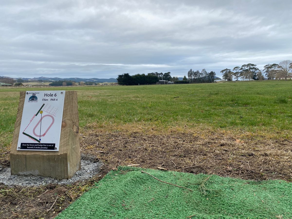 Tee pad 6, looking up the fairway towards the basket.