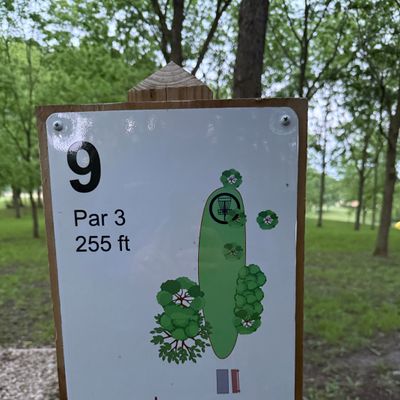Hole 9 Sign