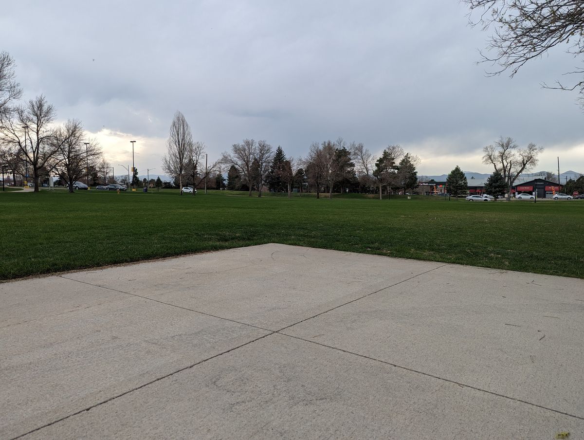 Hole 9 Long Tee