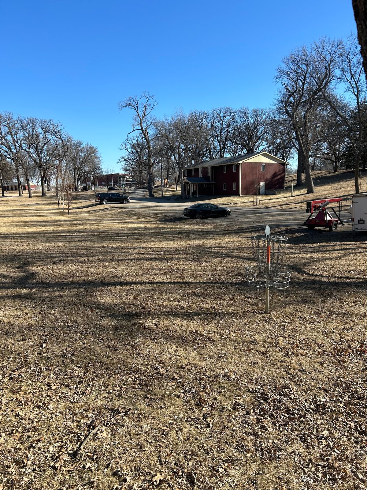 Hole 3s basket