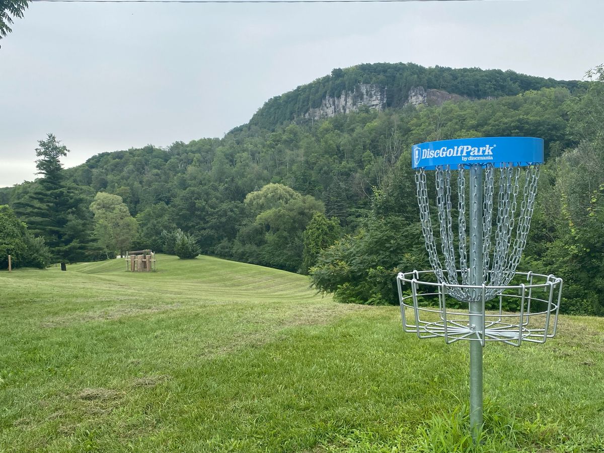 The #6 basket offers a stunning view of the escarpment!