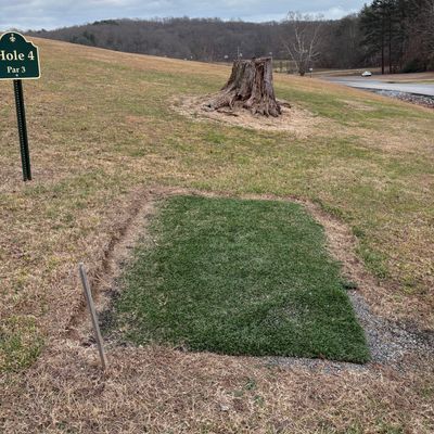 Hole 4 teepad
