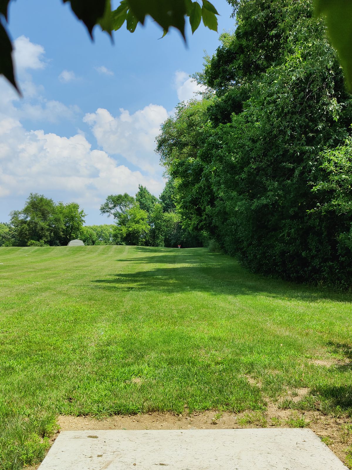 Hole 5 - 430 ft - Par 4 - Slight uphill