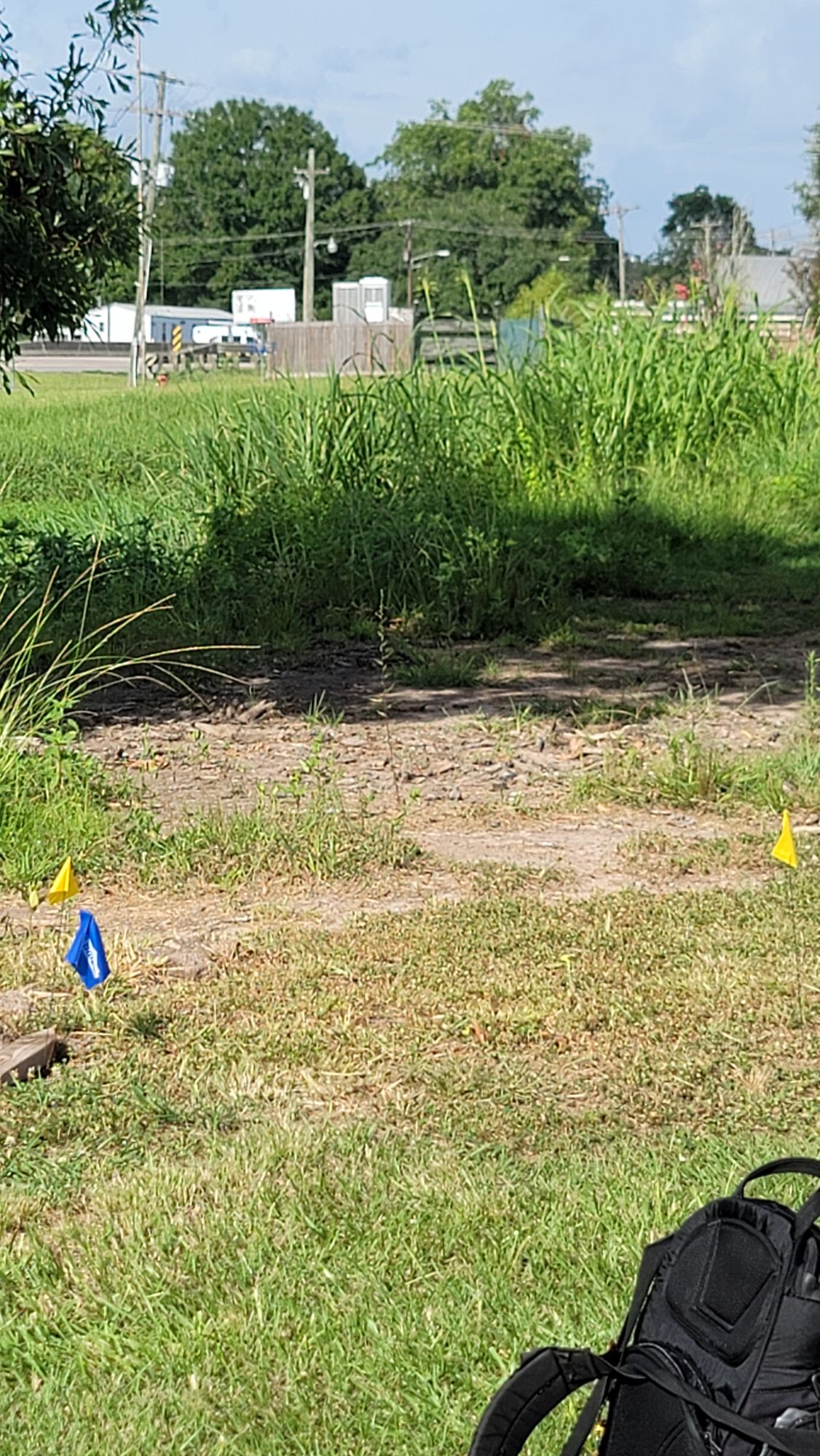Hole 4. Basket across coulee.