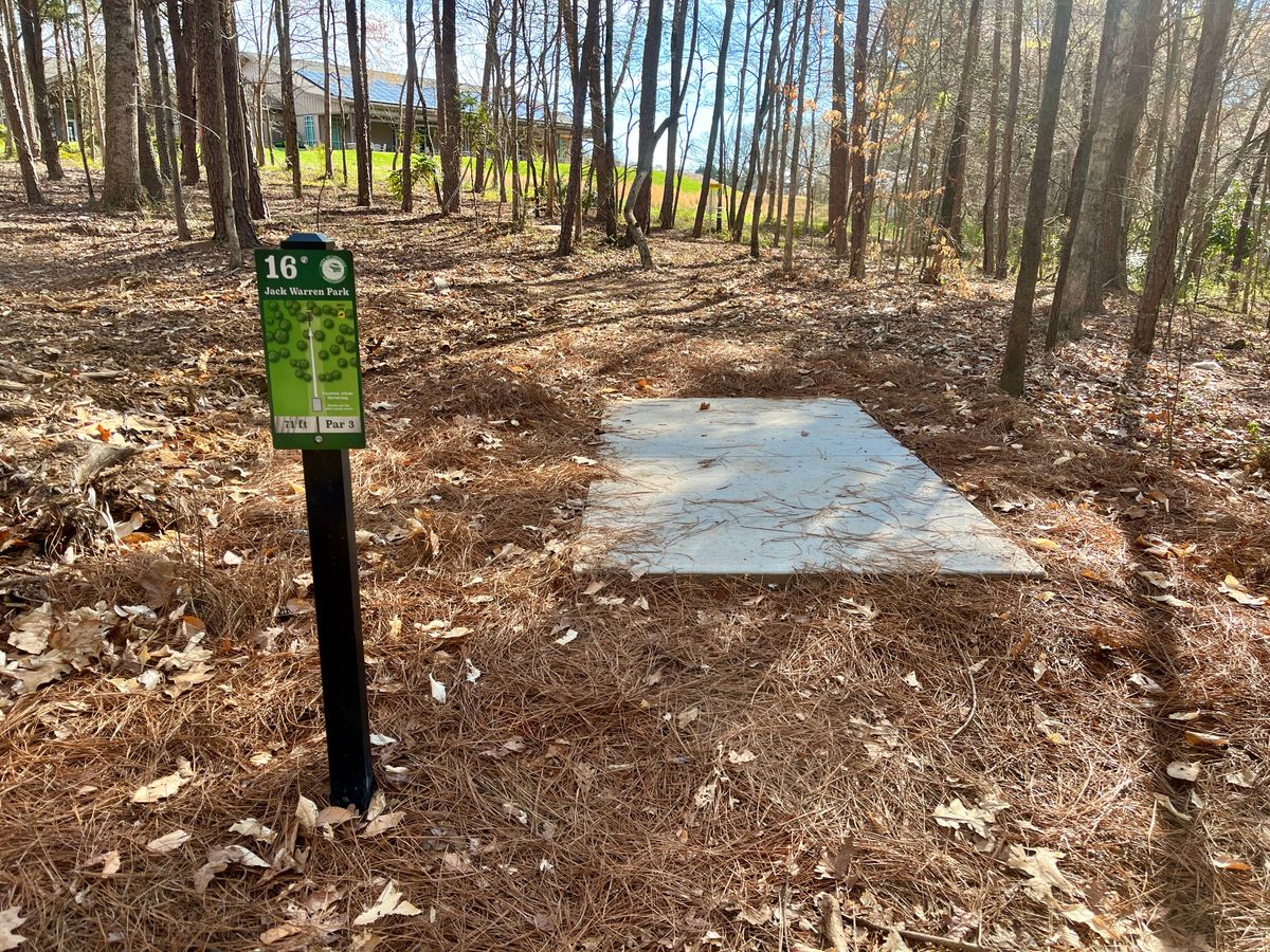 Hole 16 tee