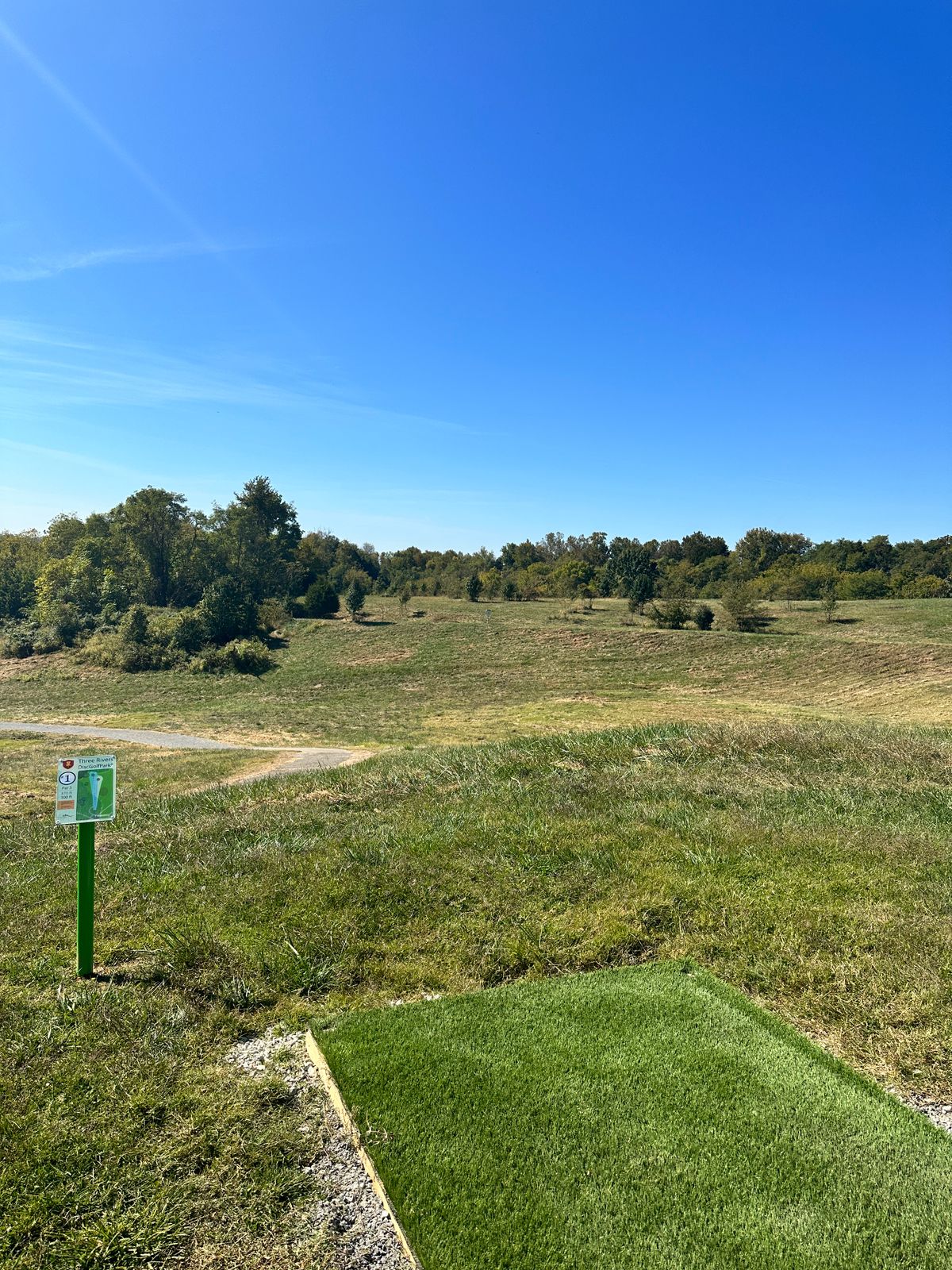 Hole 1 tee