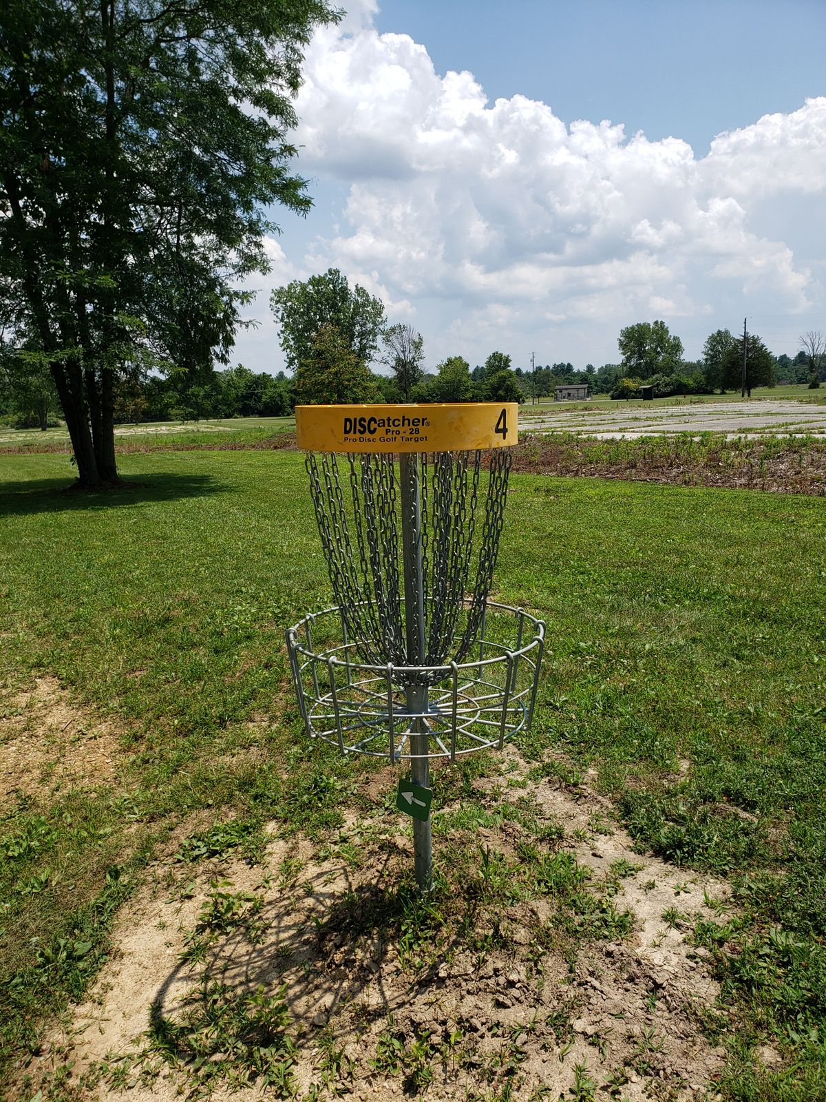 #4 Basket with arrow pointing to #5 Tee-Pad.