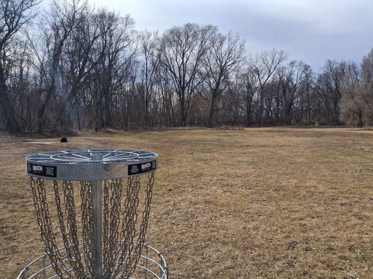 Hole 5 basket