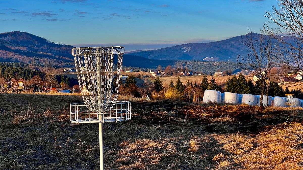 Hole 7 and 11