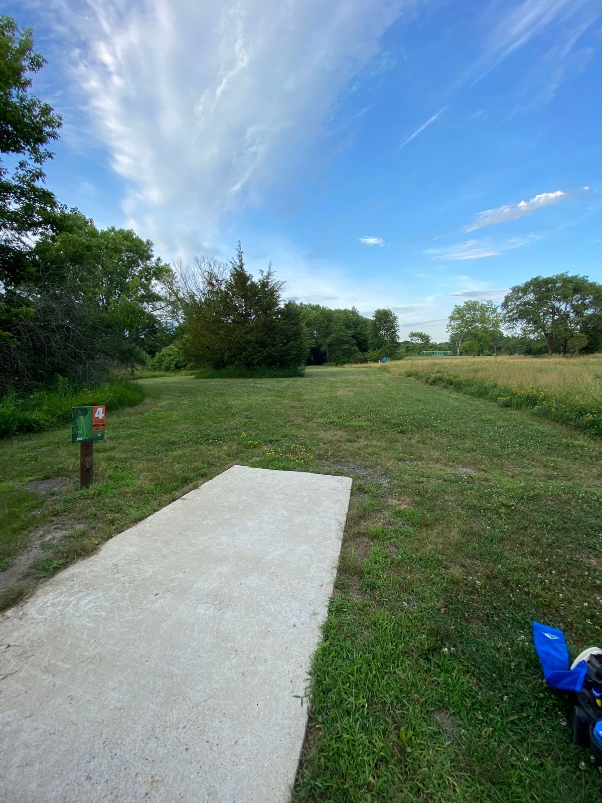 Hole 4 long tee