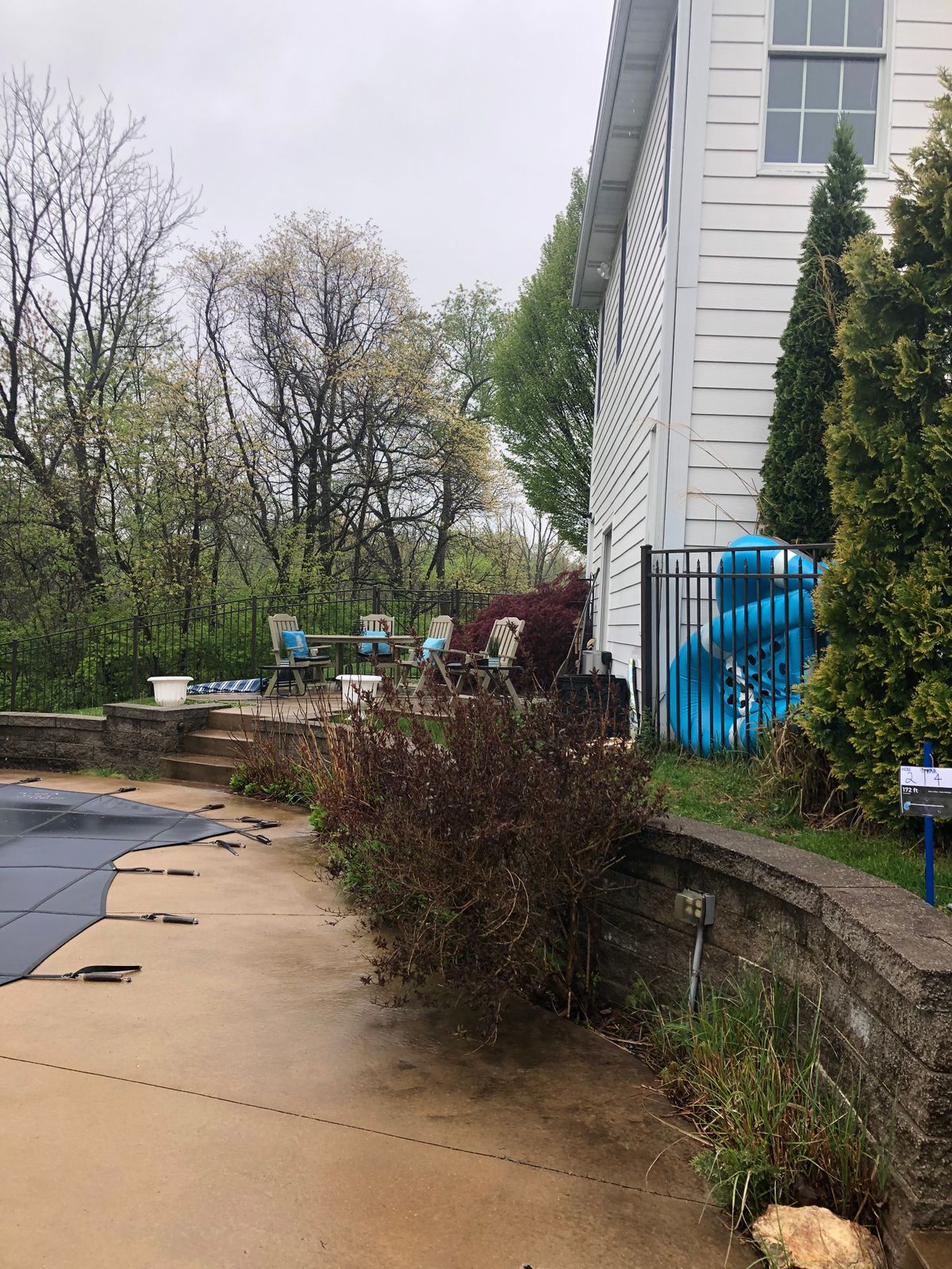 hole 2 through and to the right up around the house