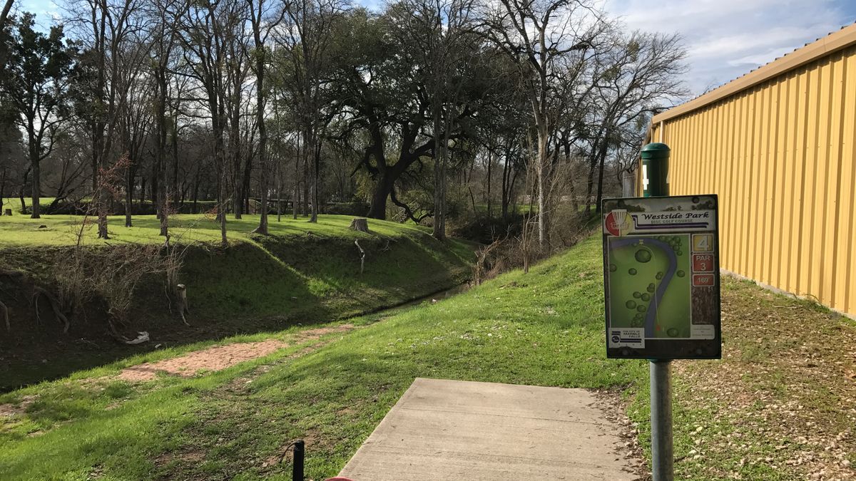 Hole 4