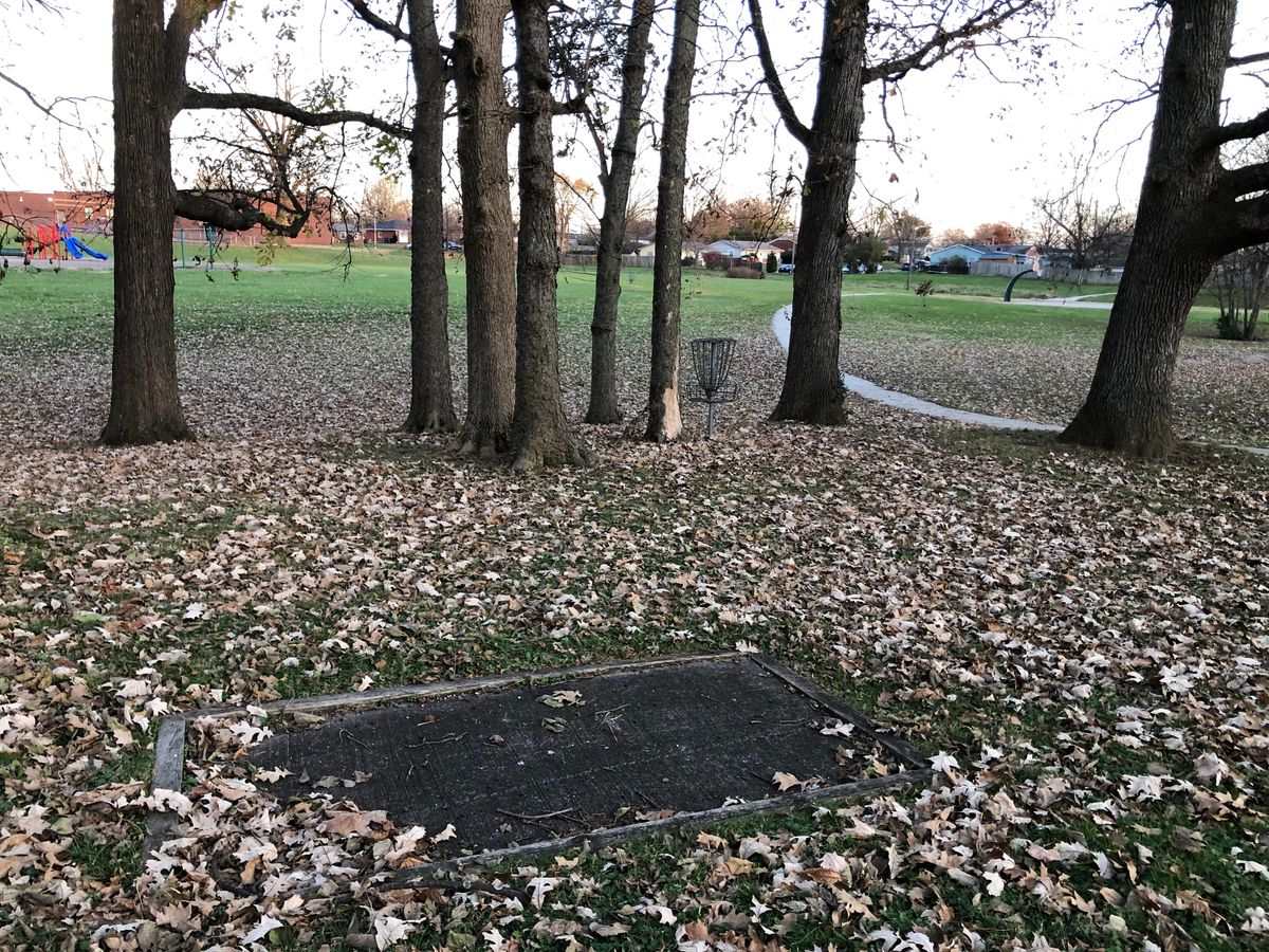 Teepad to who knows where. And first hole.