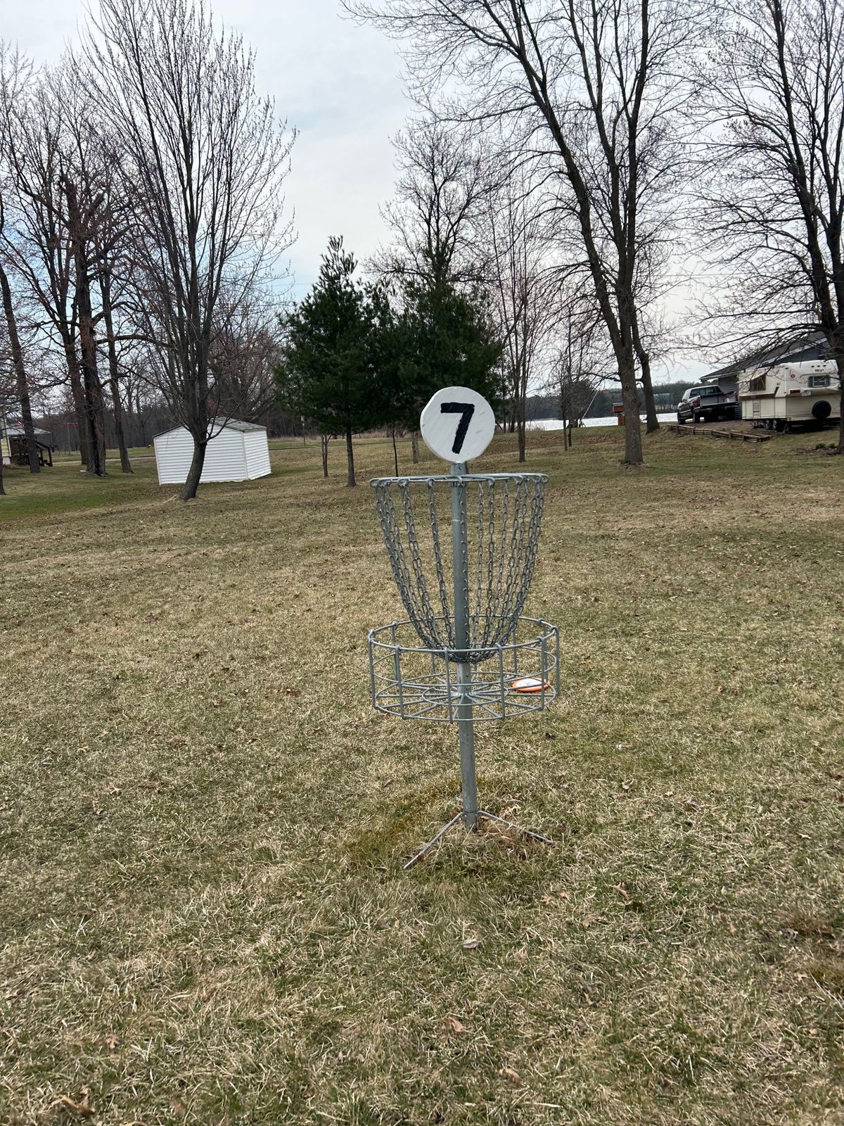 Hole 7 basket