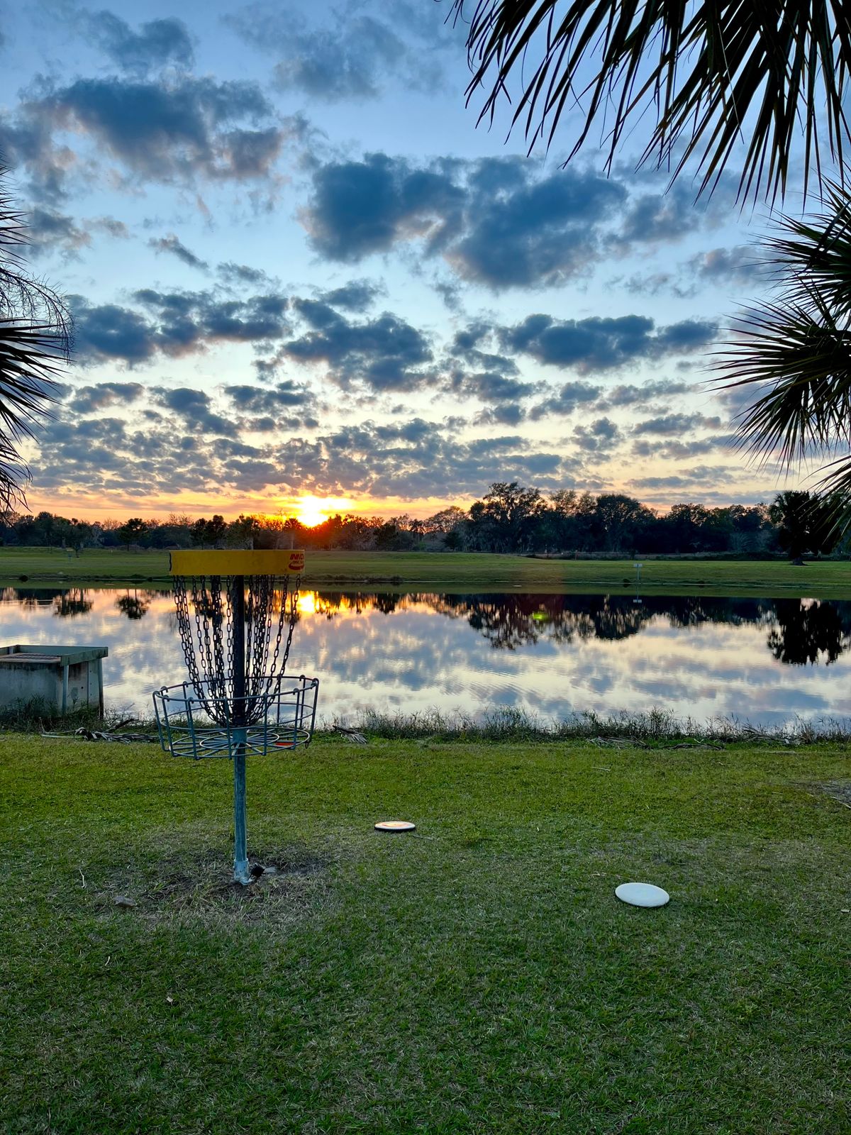 Nice sunset on hole 8