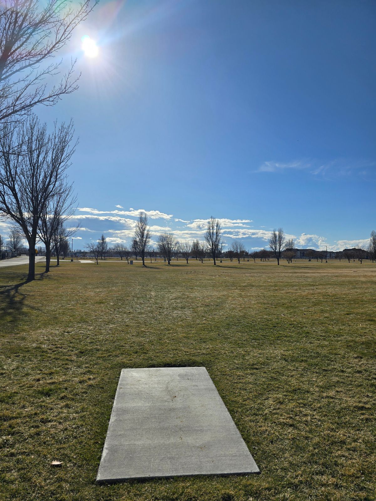 Hole 1 teepad