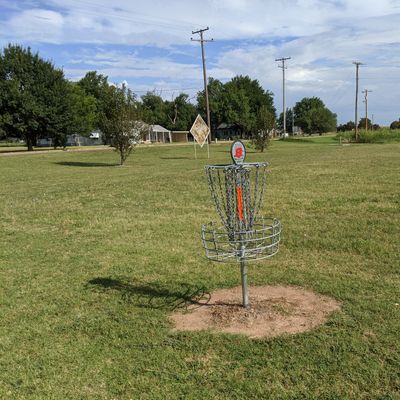 Hole 8 basket