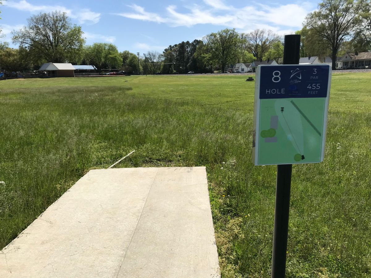 No. 8 tee looking at basket straight ahead.