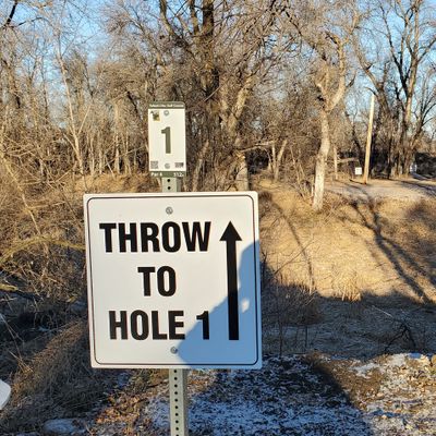 Hole 1 tee to landing zone.